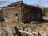 Casa abandonada na em região próxima à zona de exclusão (2011).<br /><font size='-1'>fonte: IG</font>