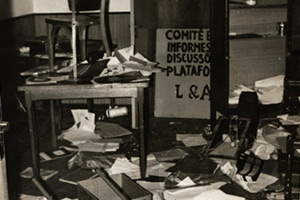 Universidade após a invasão, 1977.